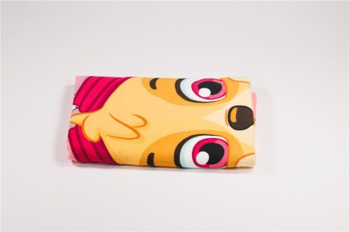 Mancs Őrjárat Never Stop fürdőlepedő, strand törölköző 70x140cm (Fast Dry)